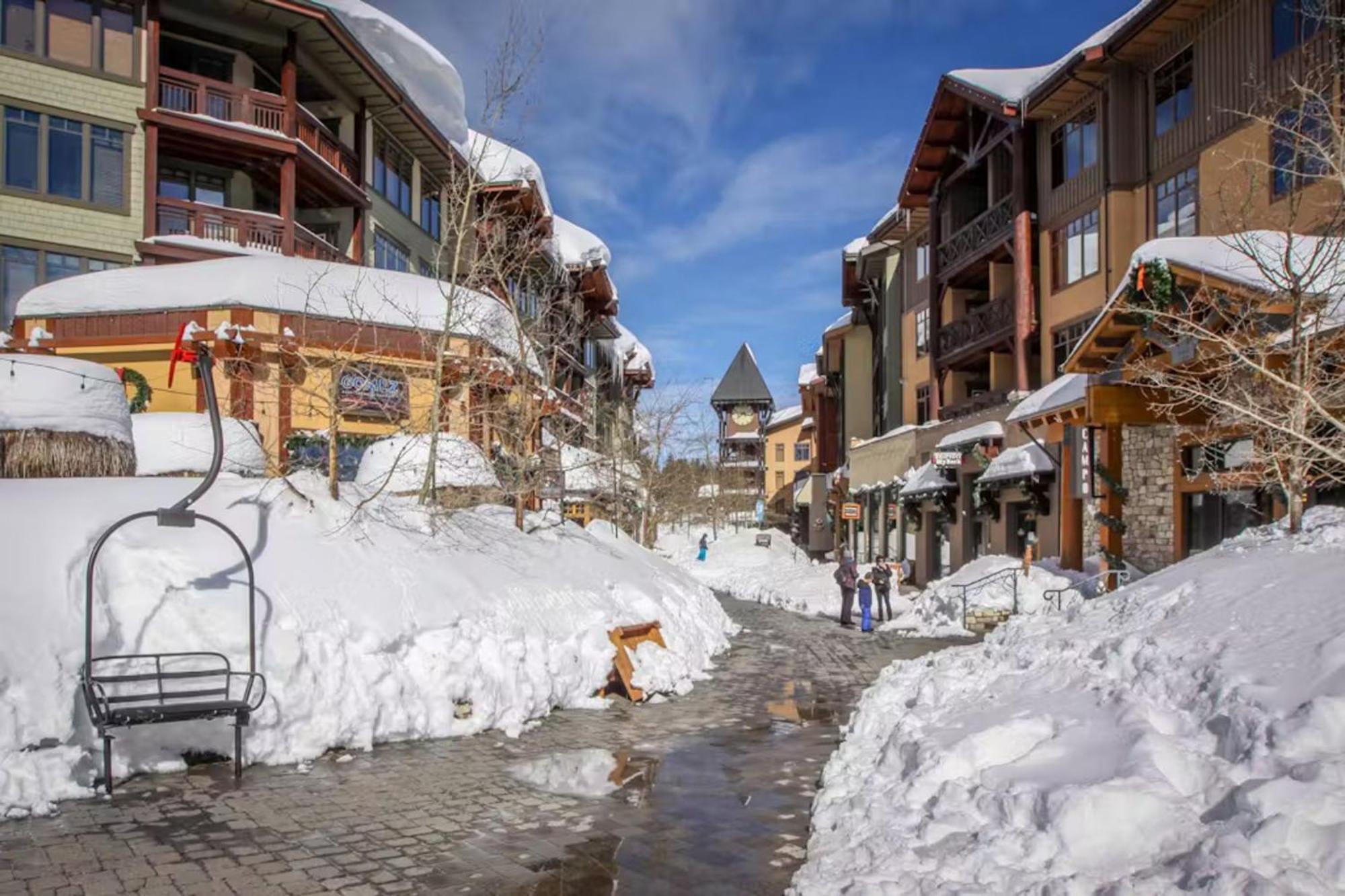 Mountainback 47 * Mammoth Lakes